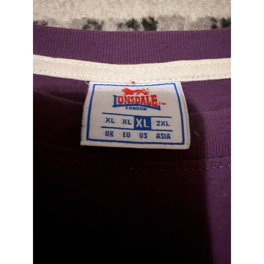 Lonsdale London Mens Purple Crew Neck Short Sleeve T-Shirt Size XL Stains SKU 60 - Picture 3 of 4